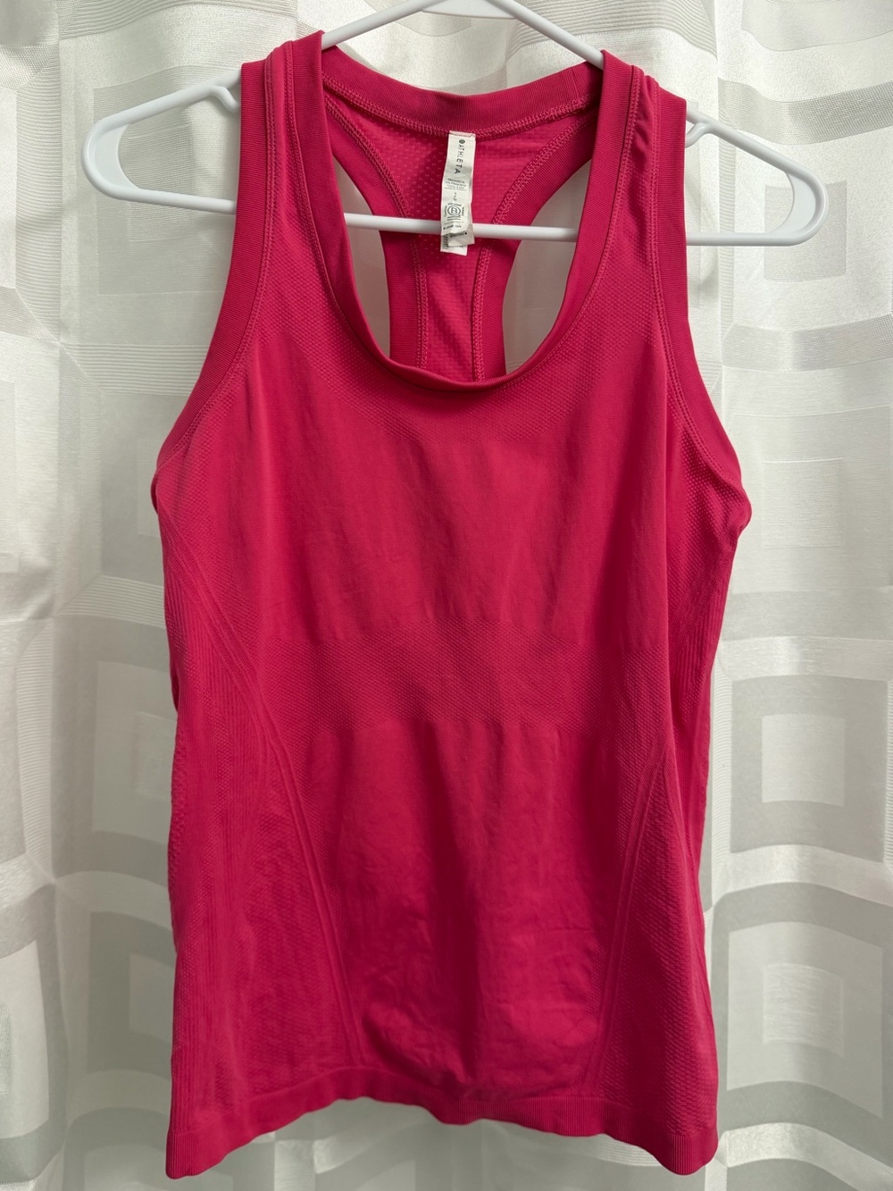 Athleta momentum hot pink tank top size small